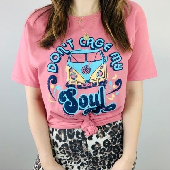 DON'T CAGE MY SOUL Pink Graphic Tee Sz L - Picture 8 of 8